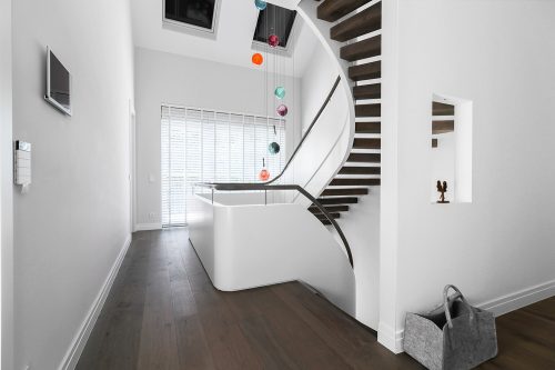 Stilvolle Designtreppe in Oberursel- Treppenbau Diehl Frankfurt